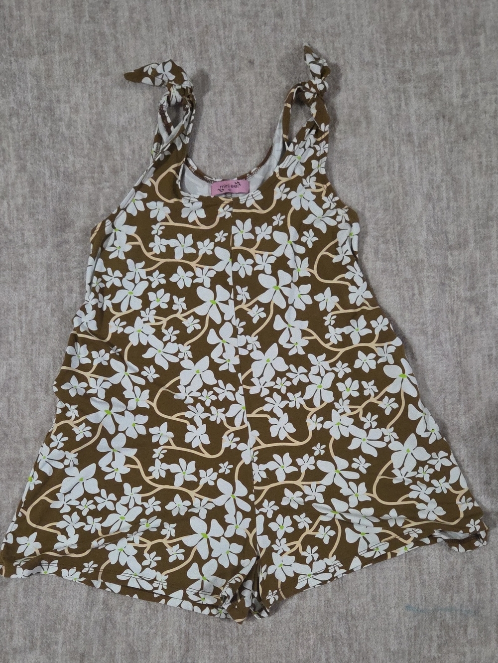 Fighting Mini Eel Floral Tie-Shoulder Romper